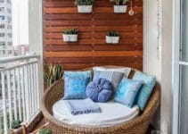 Disfruta del sol con estos balcones pequeños decorados
