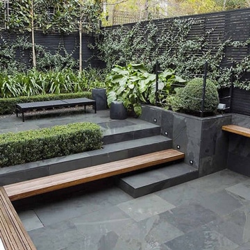 diseños de terrazas pequeñas en negro