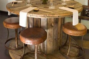 Inspírate con estas mesas de madera reciclada