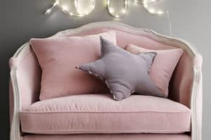 Dale confort a tu sala con estos cojines grandes para sofas