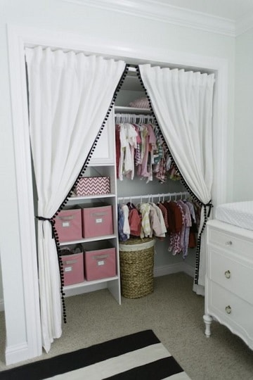 closet para niños modernos con cortina