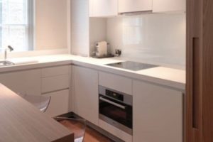 cocinas para apartamentos pequeños minimalista