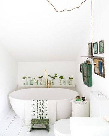 baños decorados con plantas pequeñas