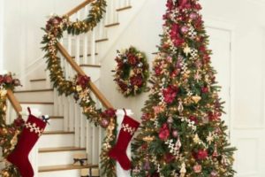 4 imagenes de casas decoradas en navidad elegantemente
