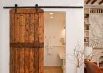 Diferentes estilos de puertas de baño de madera