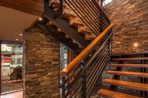 Tamaños y formas de escaleras de metal y madera 2019