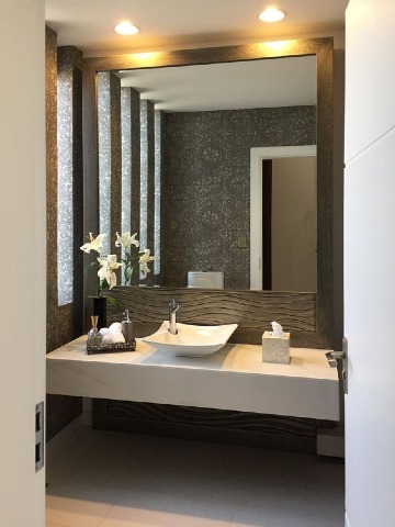 modelos de espejos para baños grandes