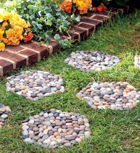 ideas de jardines con piedras de rio