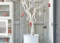 4 estilos de arboles secos decorados para el hogar