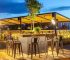 Buena decoracion terraza bar para reuniones en 2022