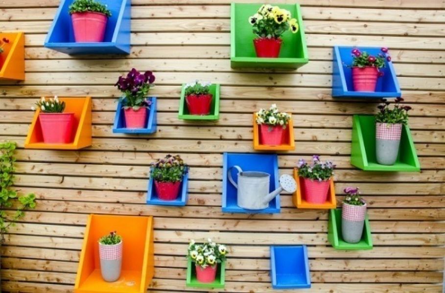 ideas para decorar jardines pequeños repisas