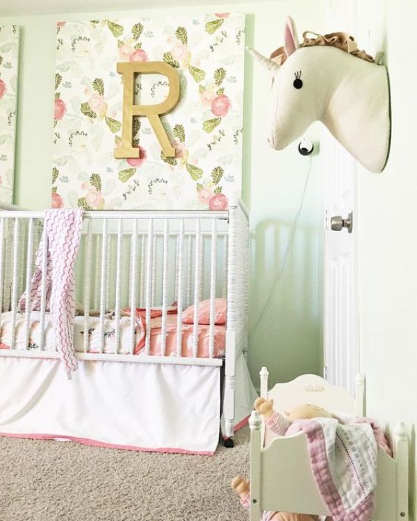 decoracion de cuarto de bebe de unicornio figuras