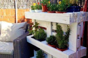 decoracion para terraza con palets dos tarimas juntas