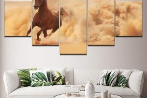 Una decoracion cuadros de caballos para sala 3 variantes