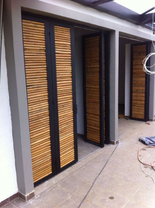 puertas de bambu rusticas para patios traseros