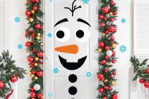 5 estilos en decoración de puerta de navidad exterior