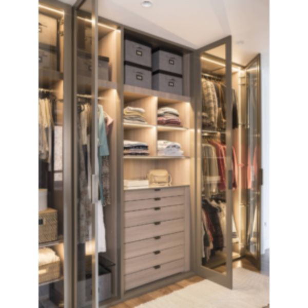 closet modernos con espejo luminoso