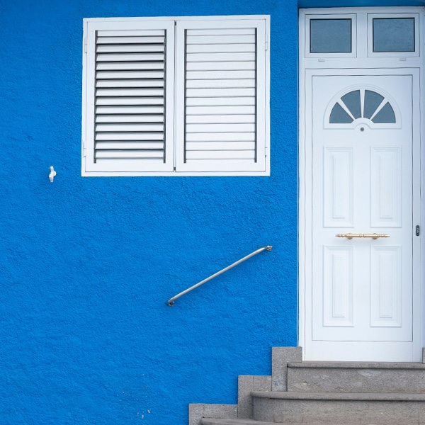 pintura de fachadas de casas azul